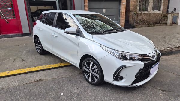 Toyota yaris xls cvt 5p 2025
